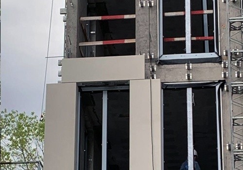 Монтаж фасада здания