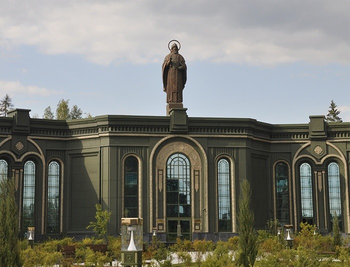 Скульптура Сергия Радонежского